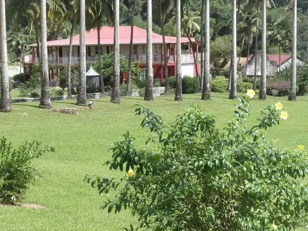 Abri Piscine Motorisé Entreprise abri de piscine Gros-Morne